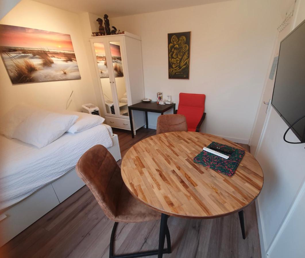 헤이그 Scheveningen Sea Side B&B 외부 사진